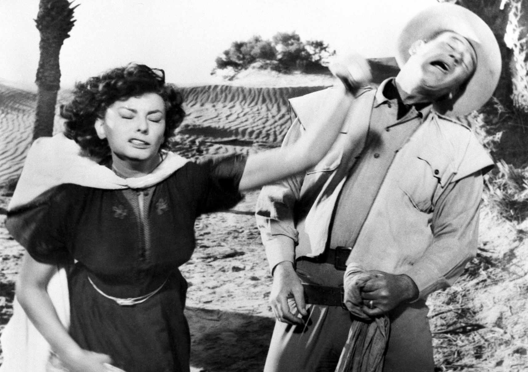 JOHN WAYNE Sophia Loren